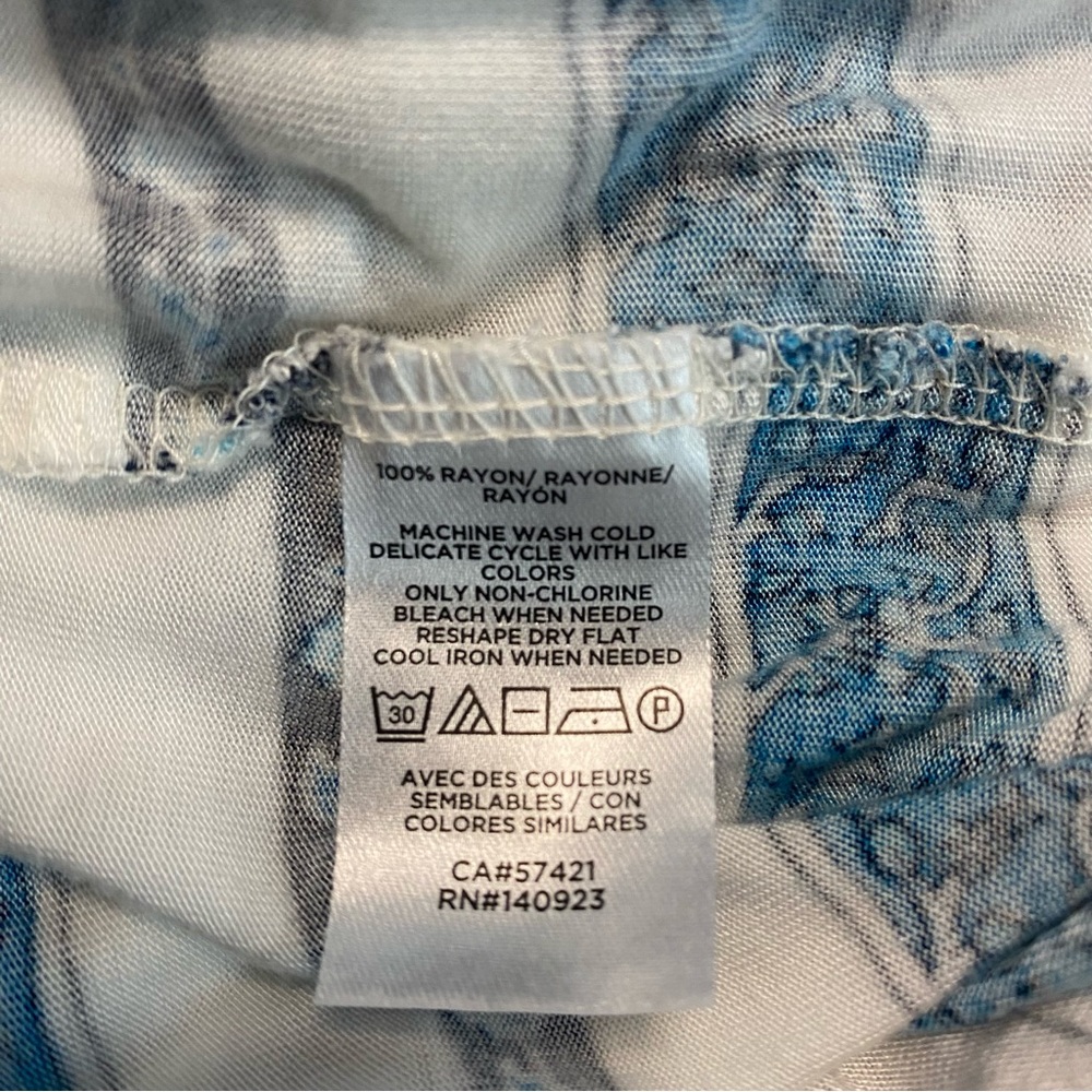 LOFT Blue and White Patterned Tank Top - Picture 5 of 5